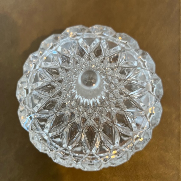 Hershey Kisses Crystal Candy Dish - Picture 3 of 11